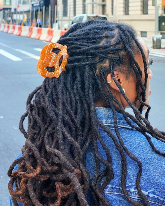 HAND-PAINTED PRETZEL HAIR CLAW CLIP