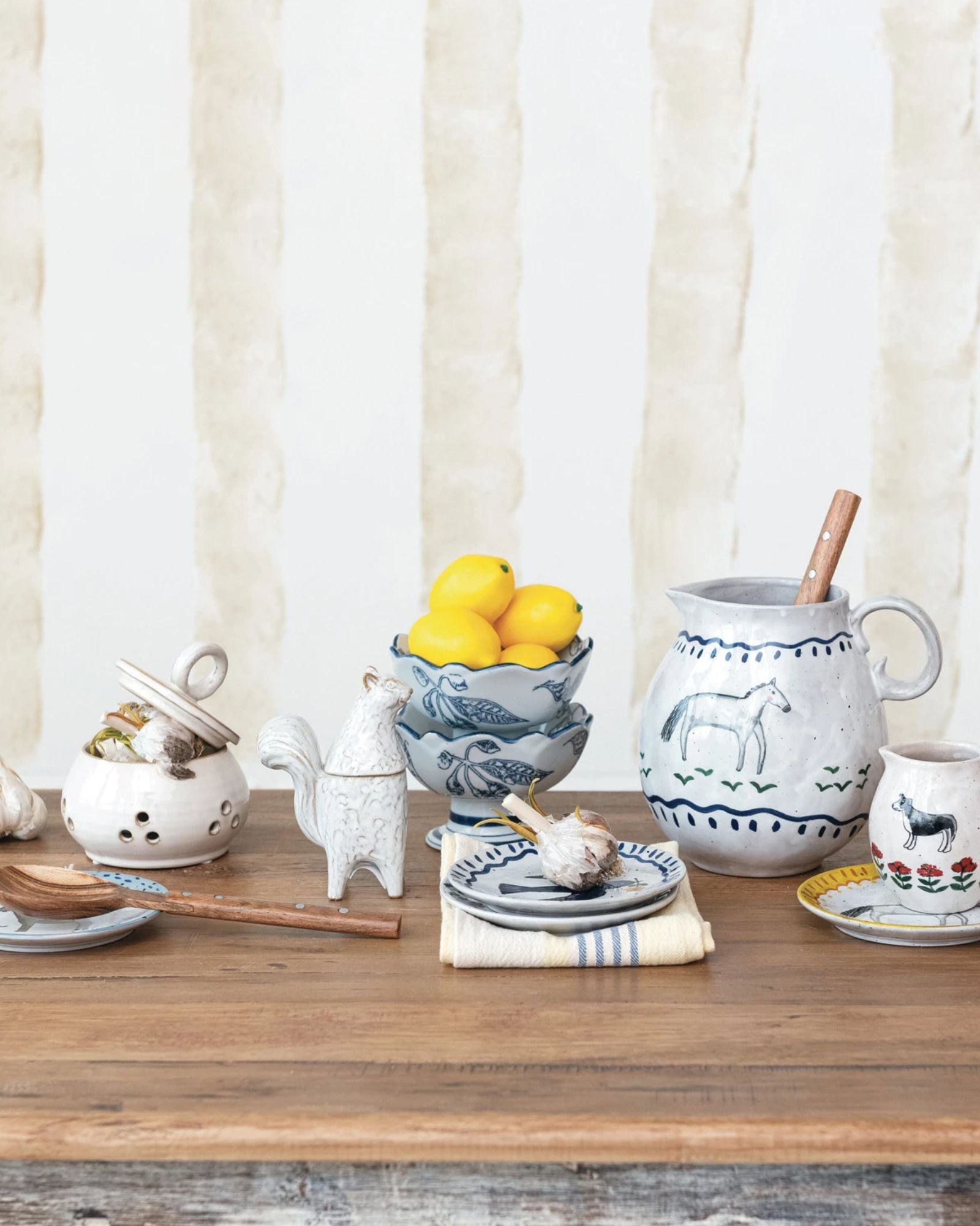 HAND PAINTED STONEWARE PLATE - BIRD