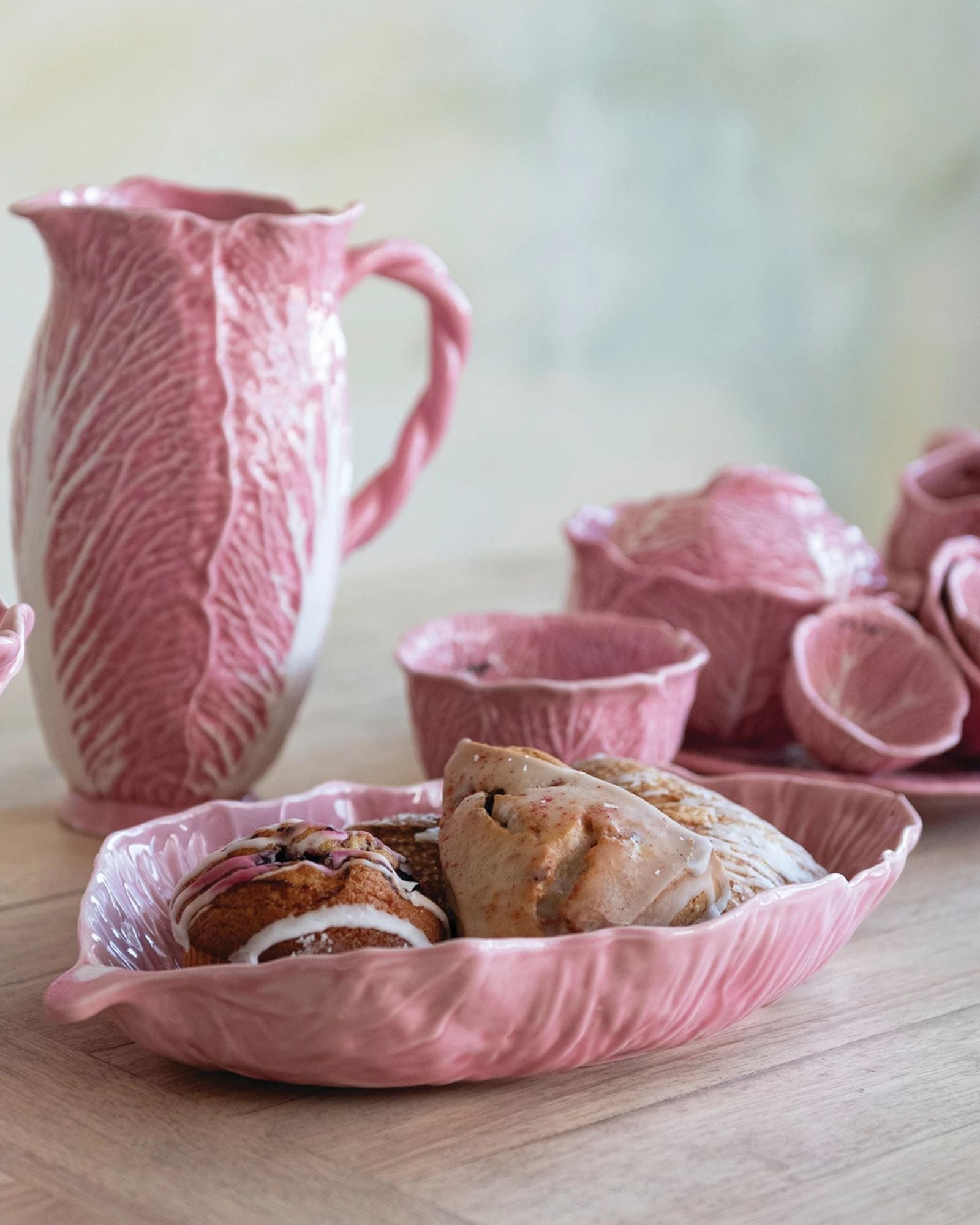 CABBAGE SHAPED PLATTER