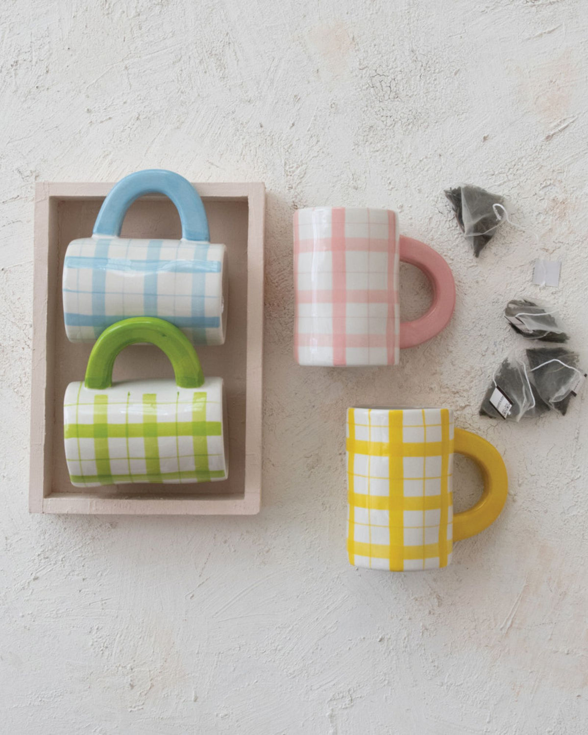 HAND PAINTED STONEWARE MUG - PINK CHECK