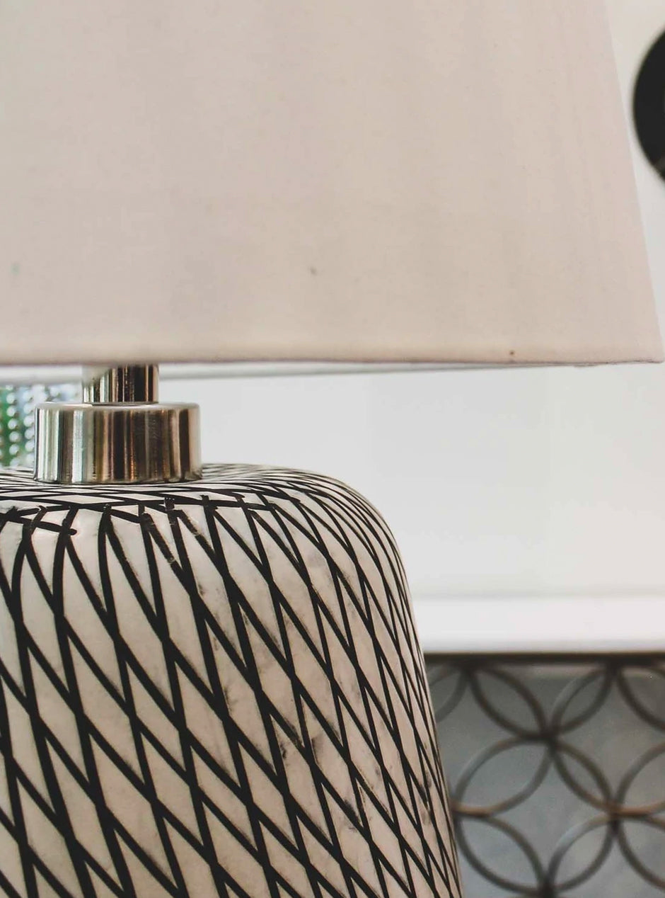 SKYE SWIRL LAMP