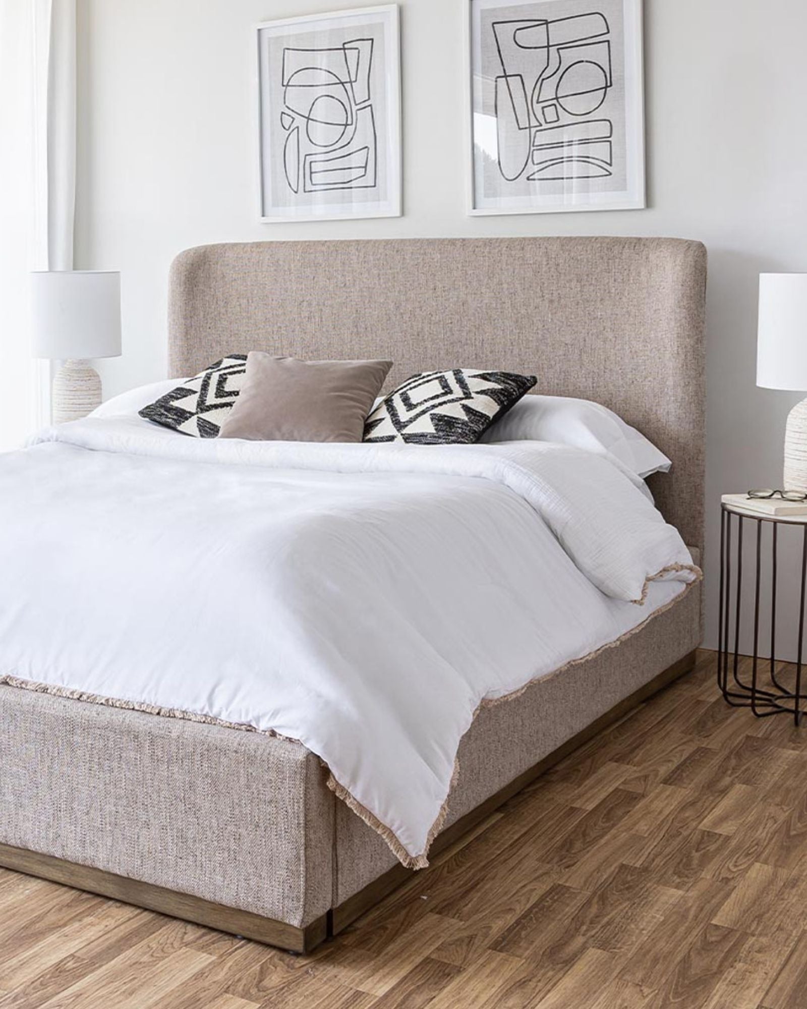 FAYE BED - TAUPE