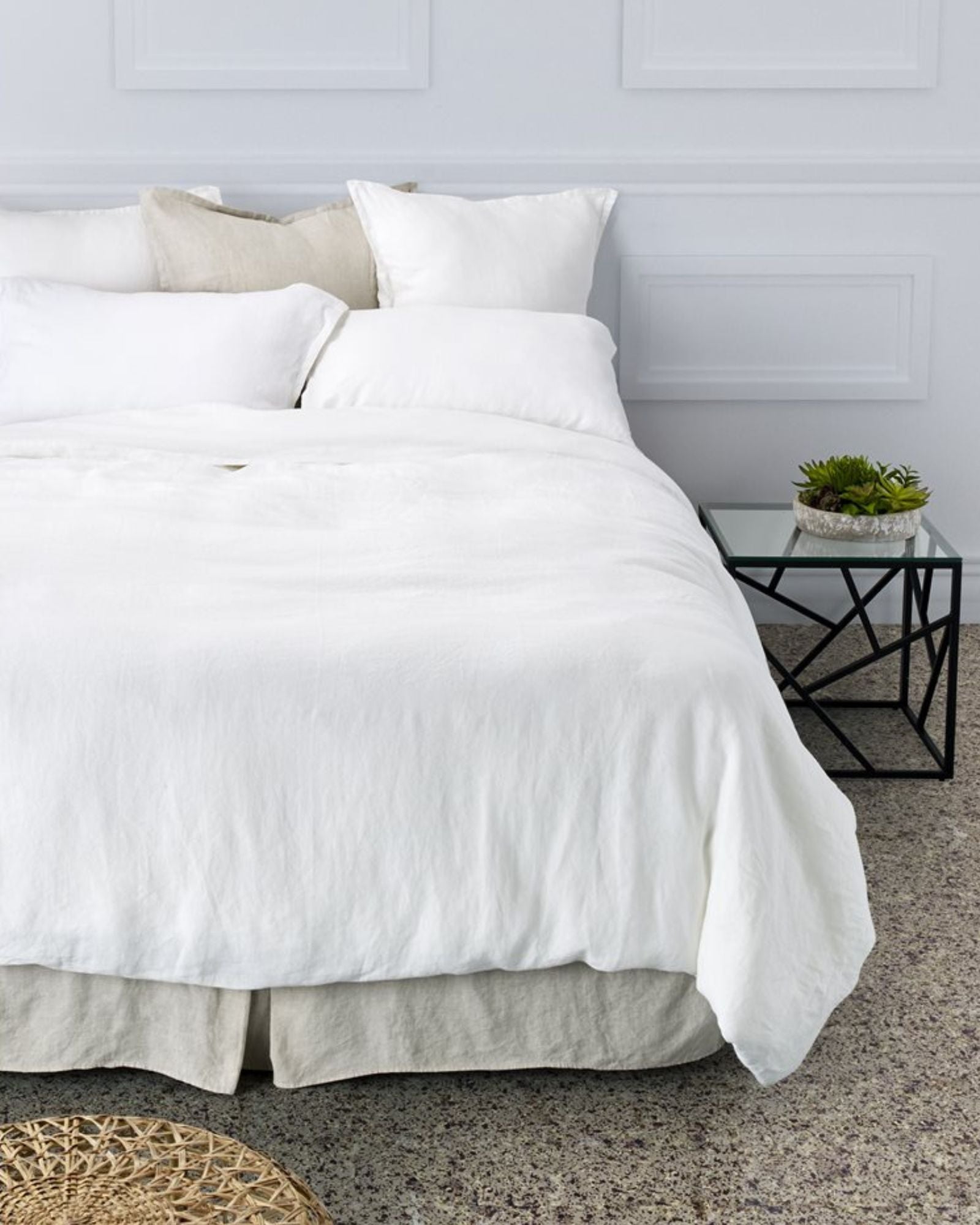 WHITE LINEN DUVET