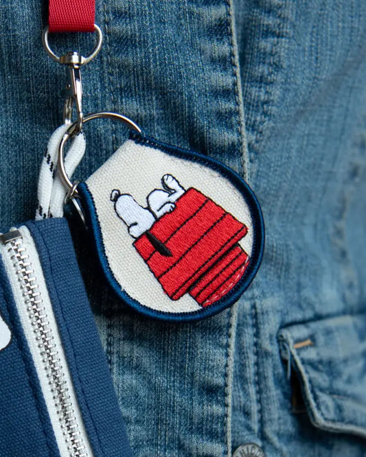 SNOOPY DOGHOUSE - PATCH KEYCHAIN