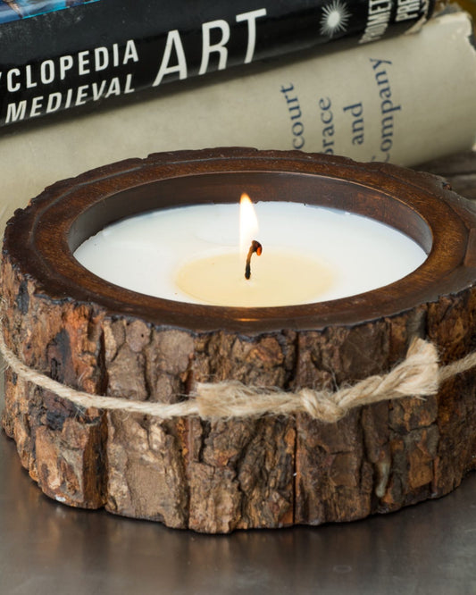 MOUNTAIN FOREST 9OZ - TREE CANDLE