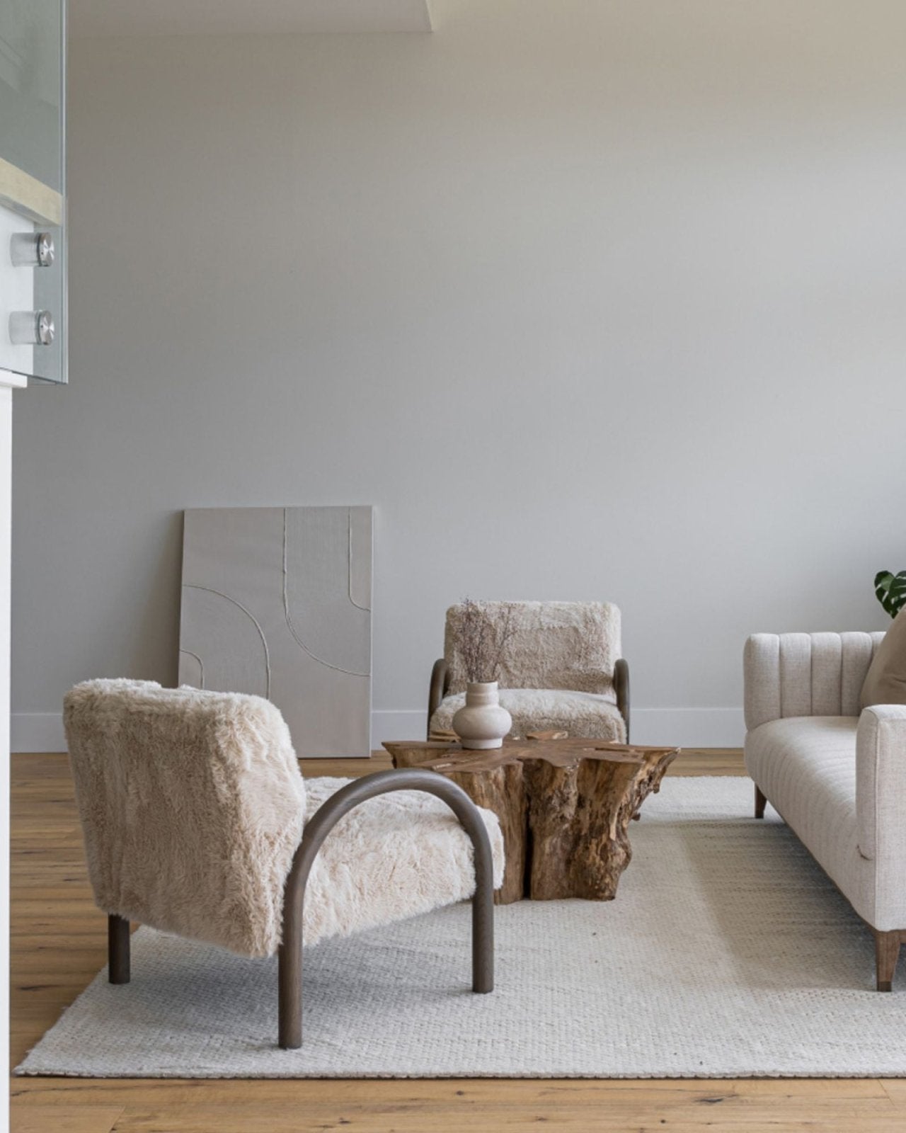 EROS CHAIR - SHAGGY SAND | Stonewaters