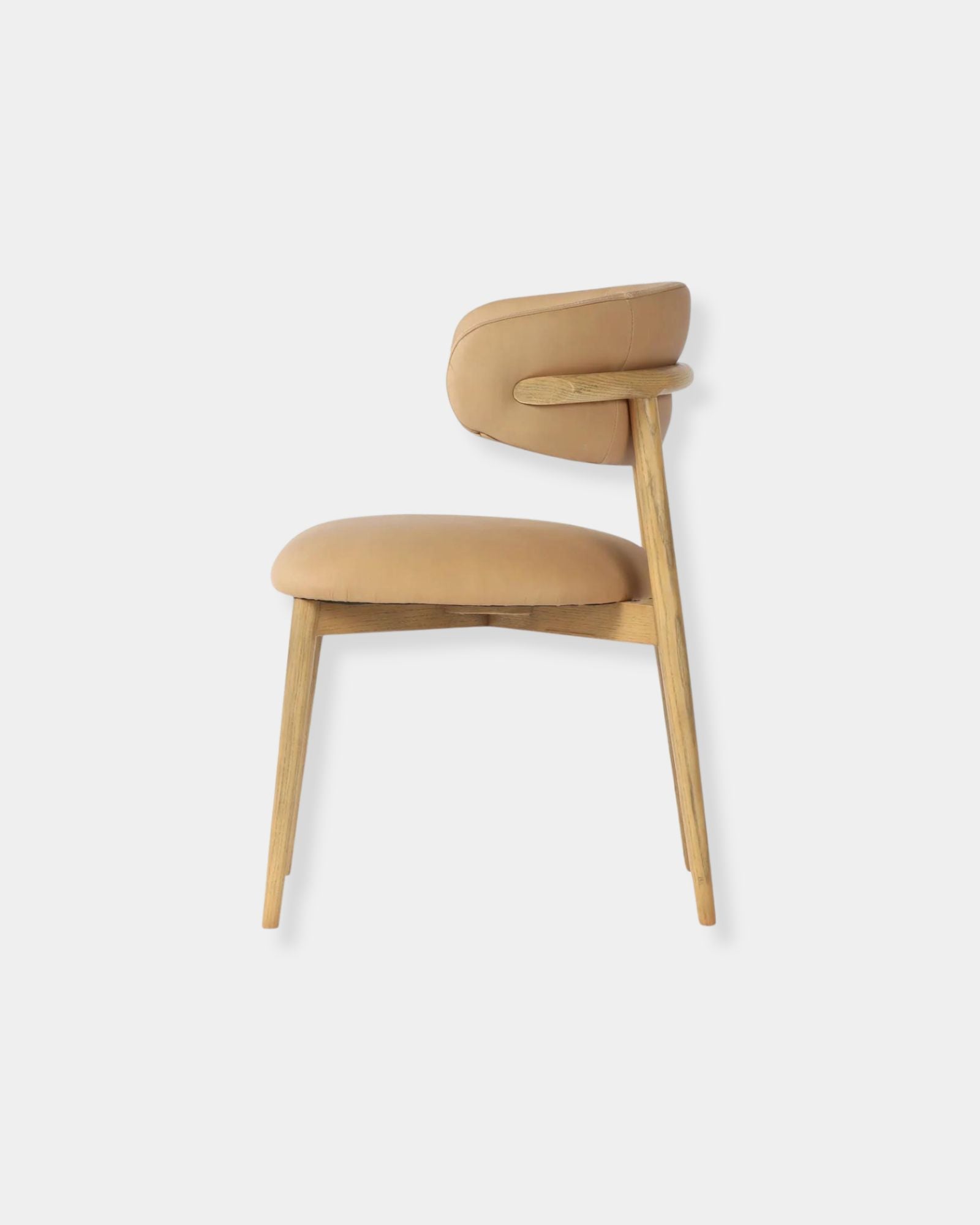 MILO LEATHER CHAIR - NUDE