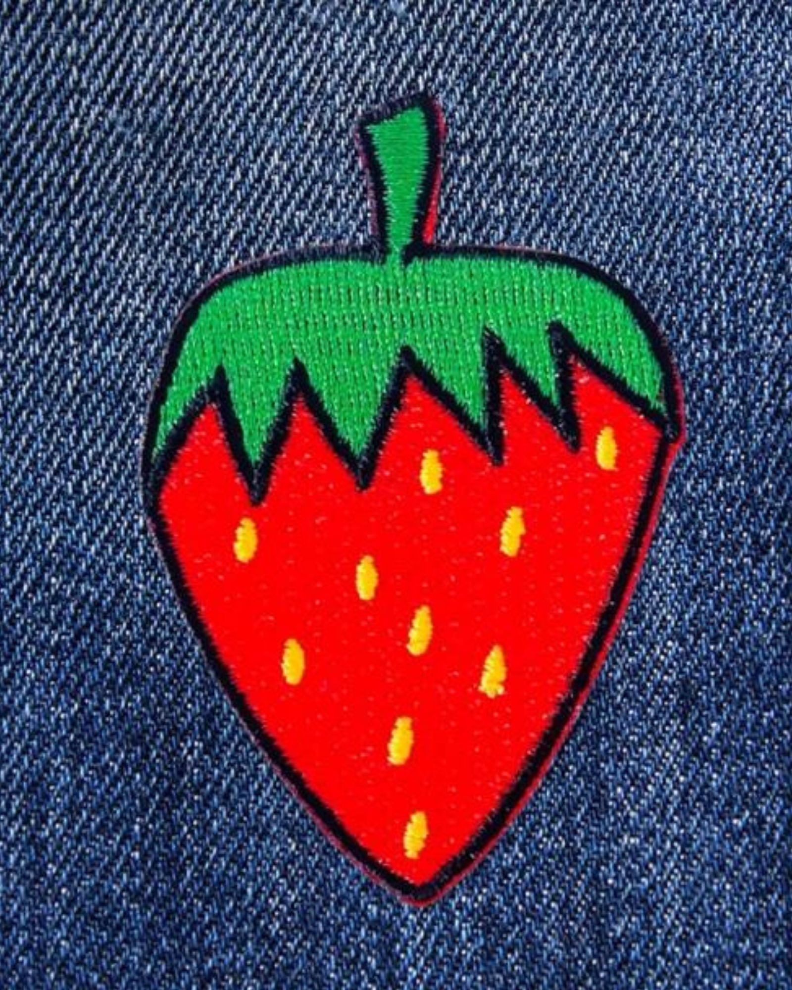 STRAWBERRY IRON ON PATCH