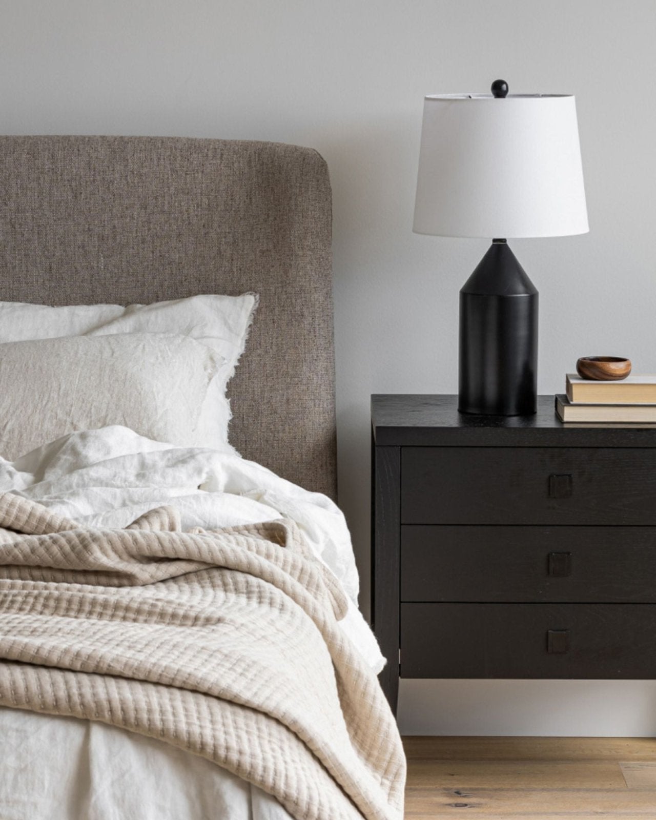 FAYE BED - TAUPE | Stonewaters