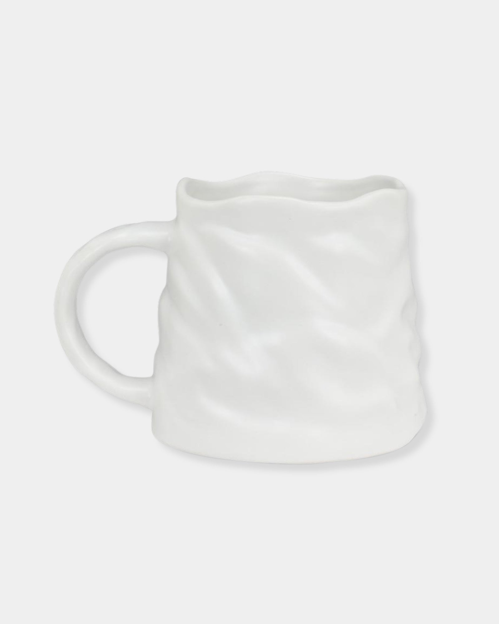 SNOWBOARD MOUNTAIN MUG