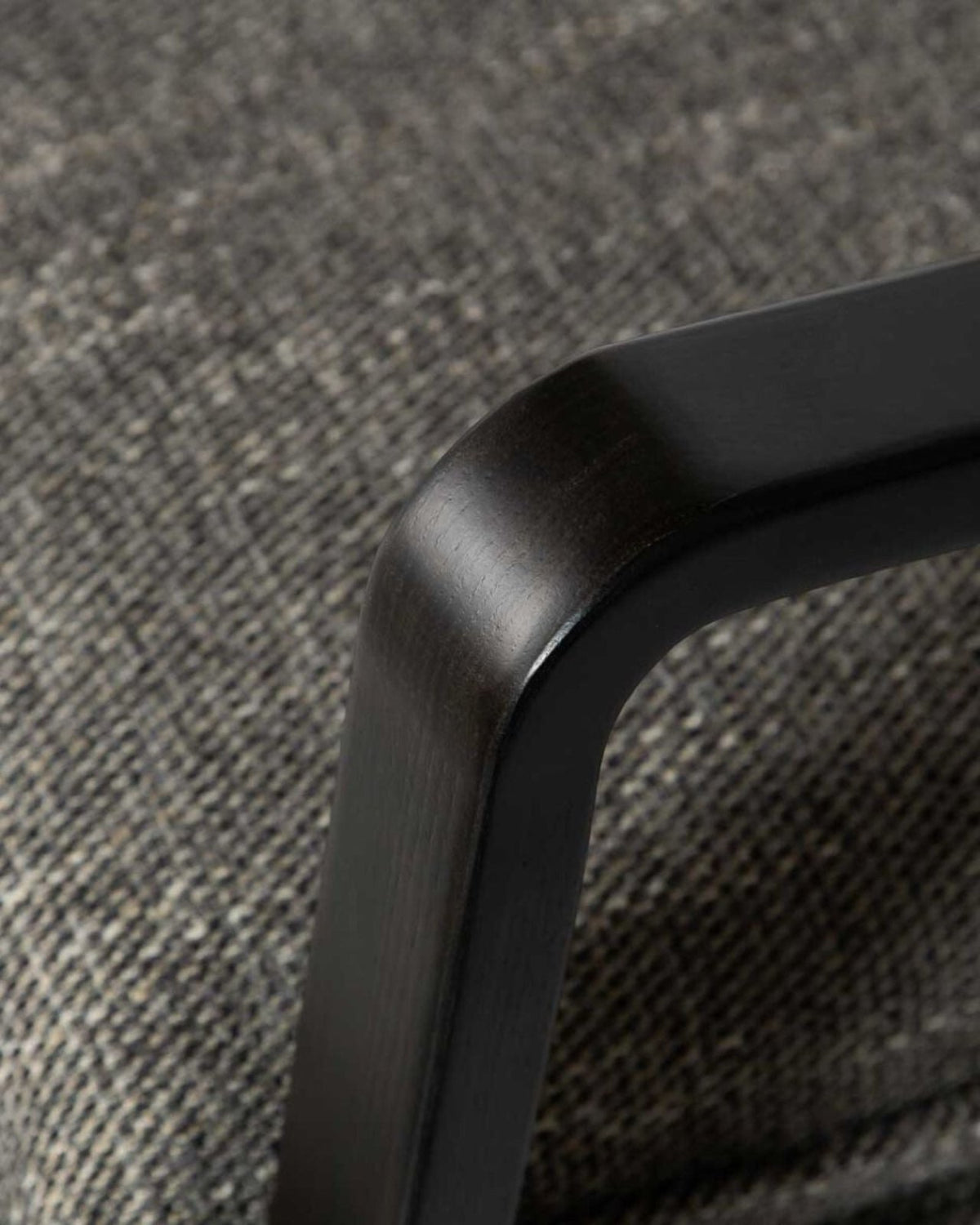 FINN SLING CHAIR - PEPPER | Stonewaters
