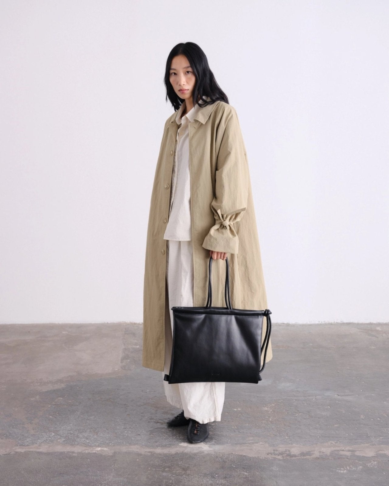 FOLDED BAG - BLACK VEGAN LEATHER | Stonewaters