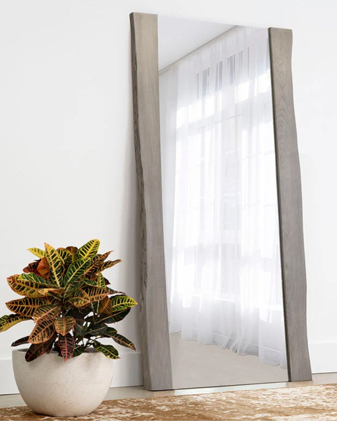FONTANA FLOOR MIRROR - GREY | Stonewaters