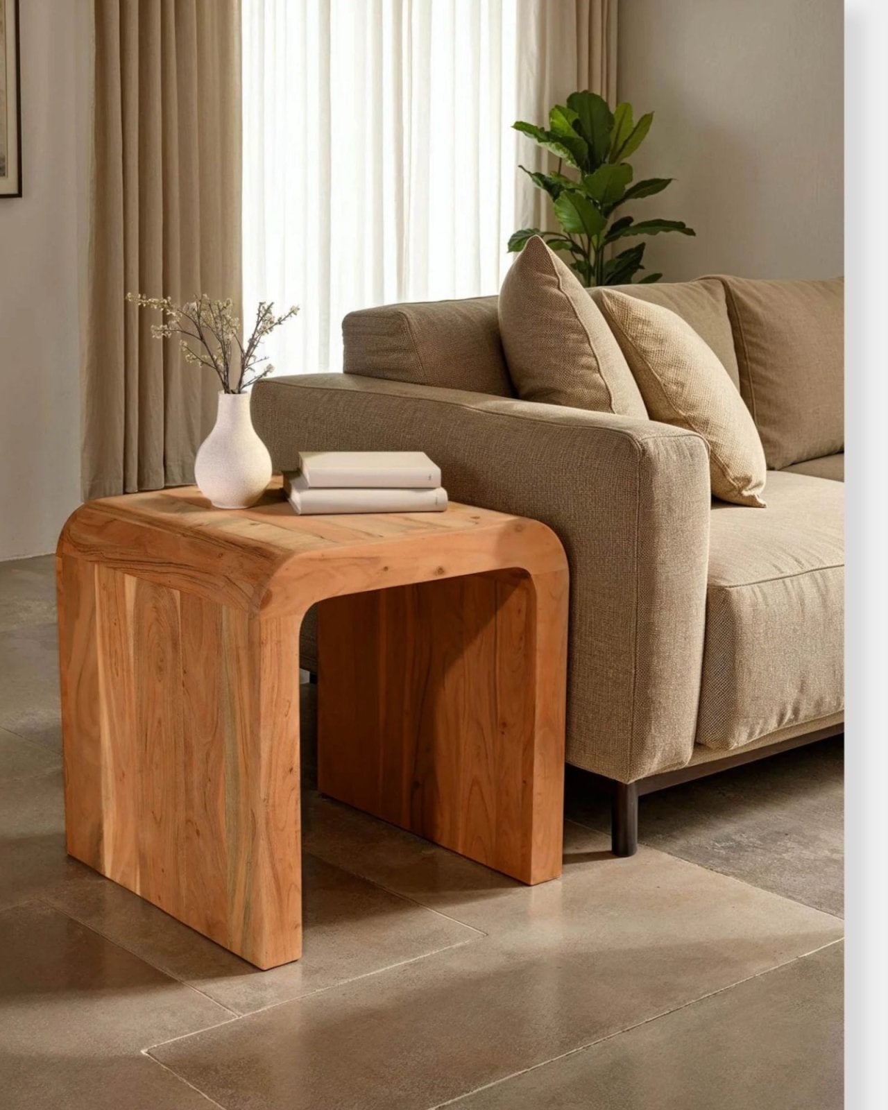 FORM CURVE SIDE TABLE | Stonewaters