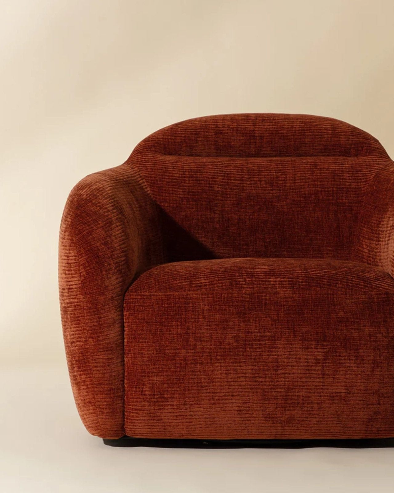 ISMO SWIVEL LOUNGE CHAIR - OPERA SPICE | Stonewaters