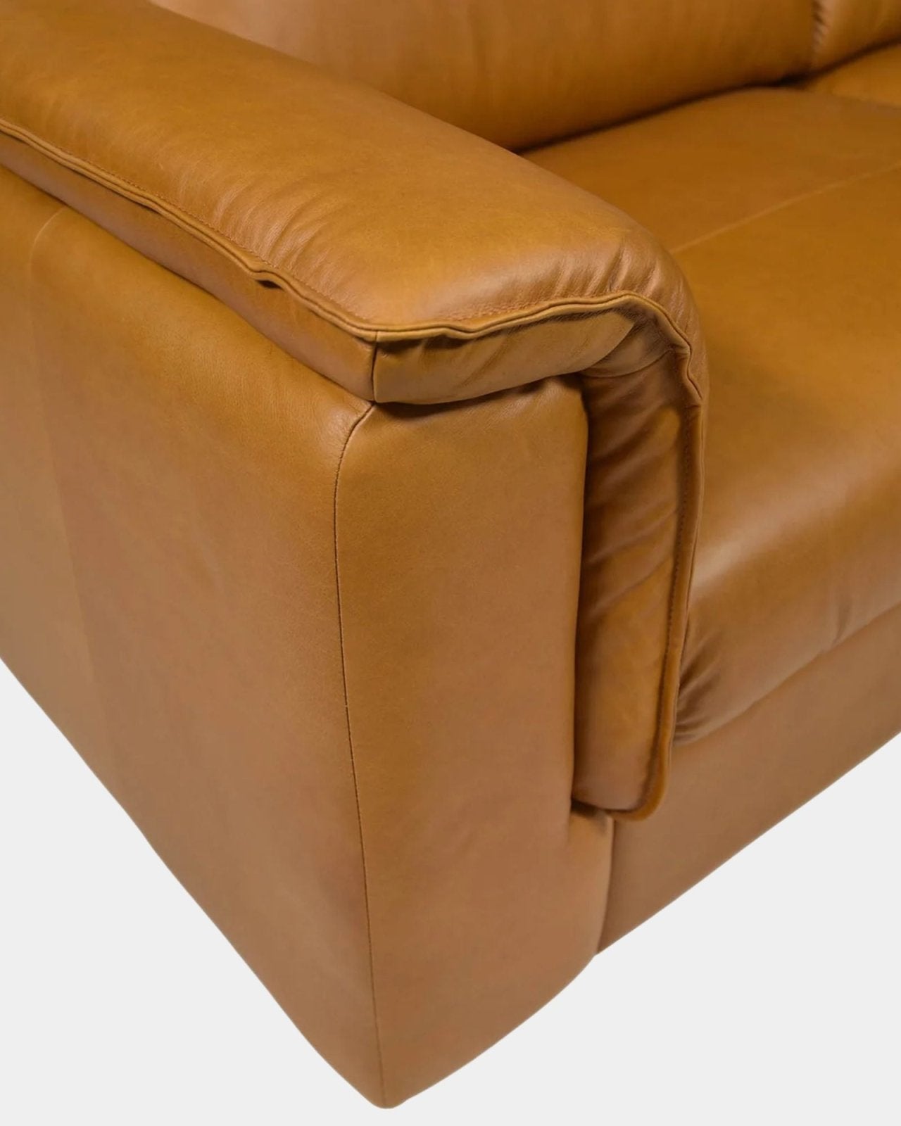 JACKSON SOFA - TAN | Stonewaters