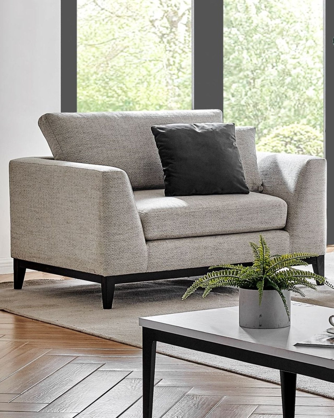 KIKI CHAIR 1/2 | Stonewaters