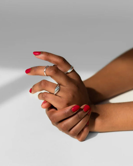 LADY IN RED - NAIL POLISH | Stonewaters