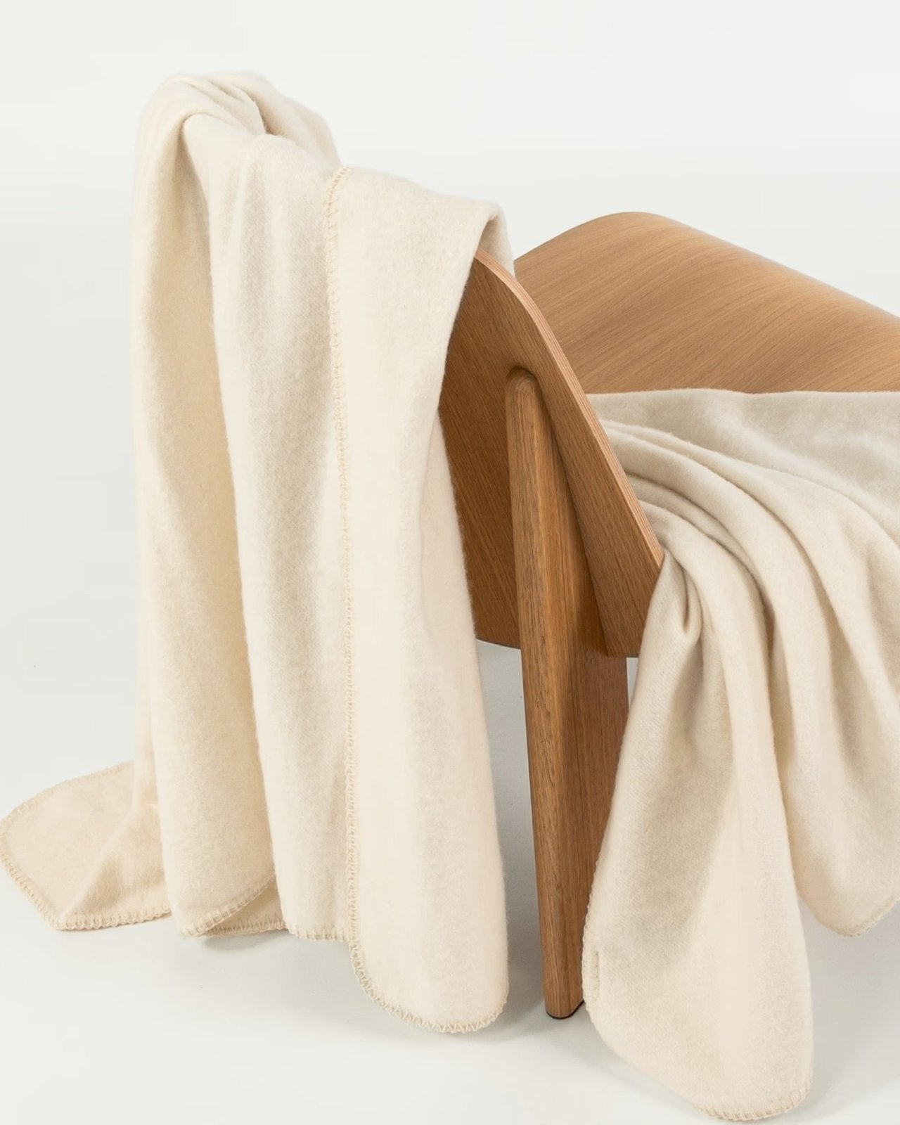 MERINO WOOL BLANKET - MOON | Stonewaters
