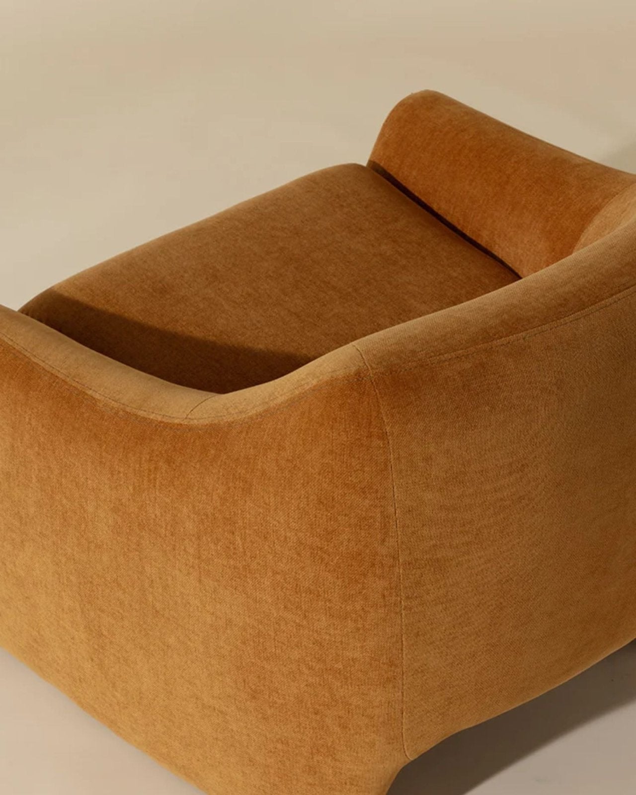 NEVAEH LOUNGE CHAIR - DANNY AMBER | Stonewaters
