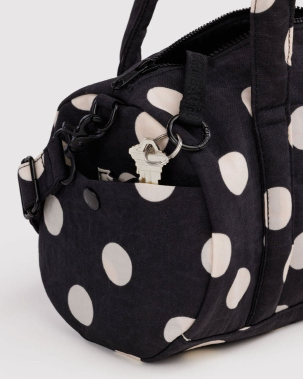NYLON DUFFLE BAG - BLACK AND CREAM POLKA DOT | Stonewaters
