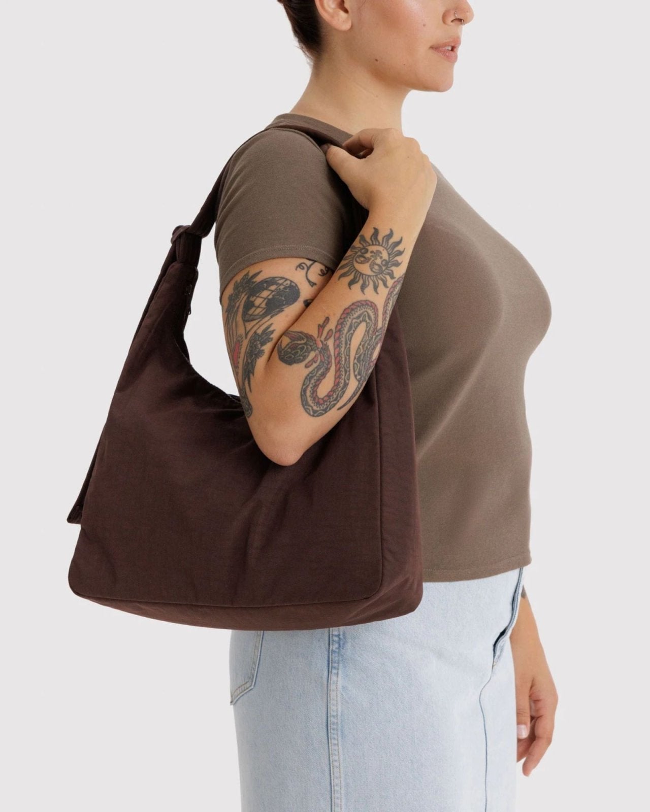 NYLON SHOULDER BAG - COFFEE | Stonewaters
