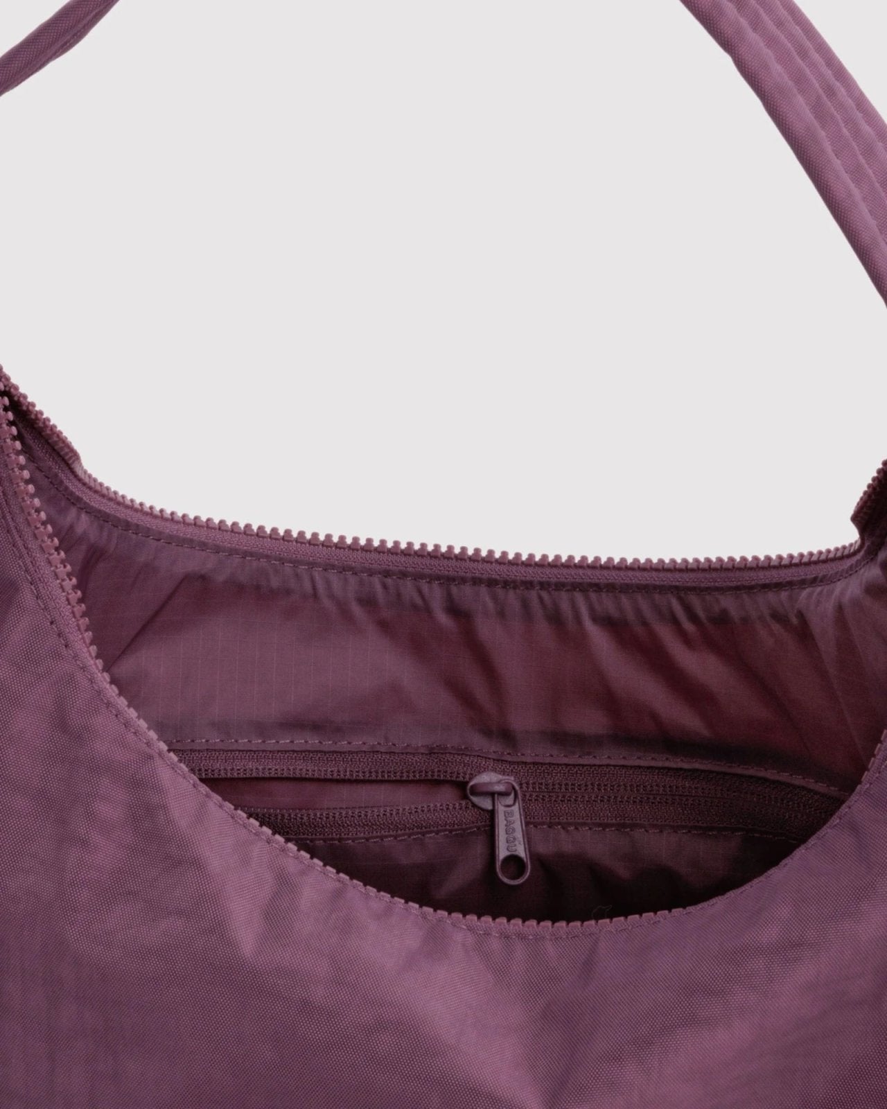 NYLON SHOULDER BAG - WILD PLUM | Stonewaters