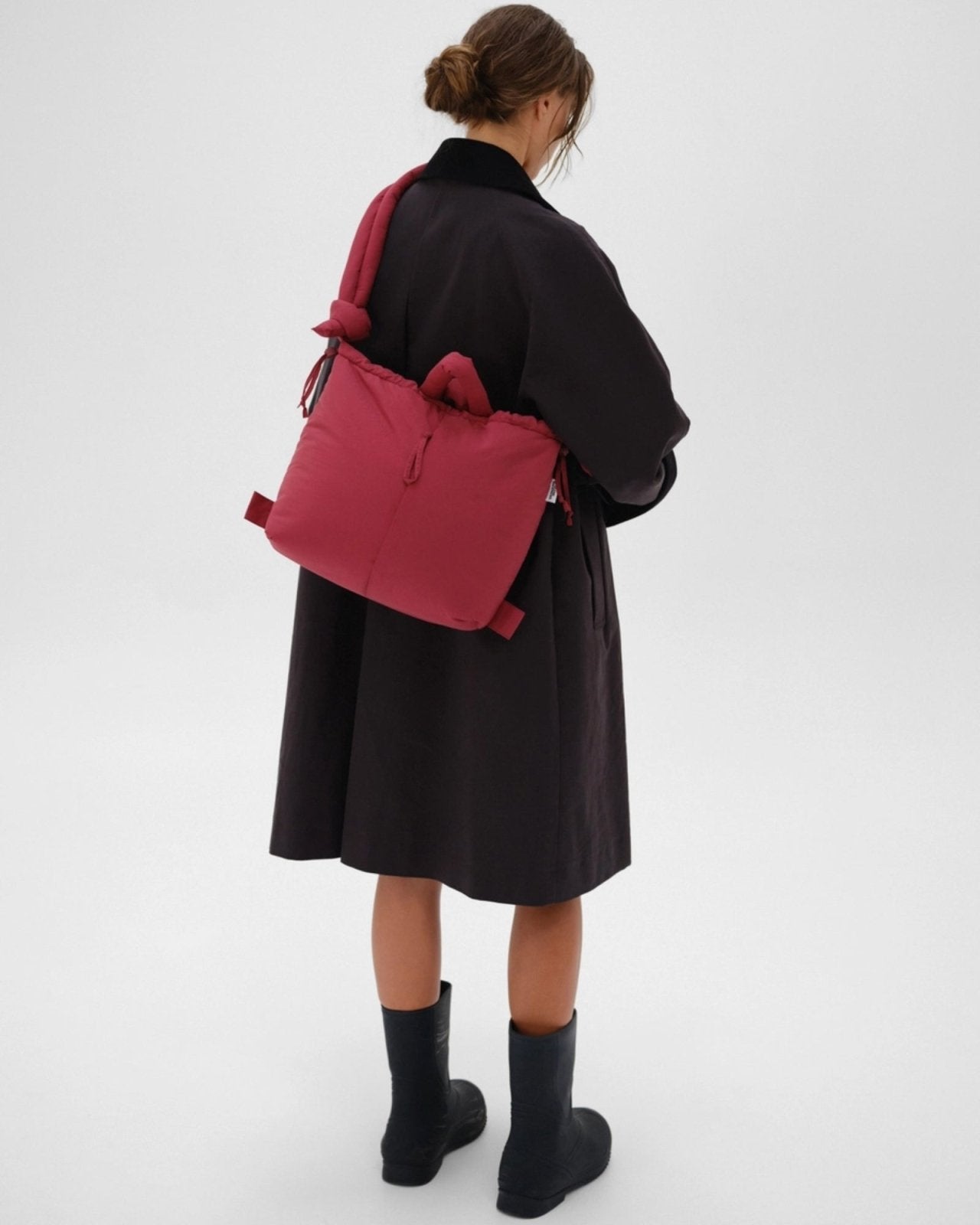 ONA SOFT BAG - CHERRY RED | Stonewaters