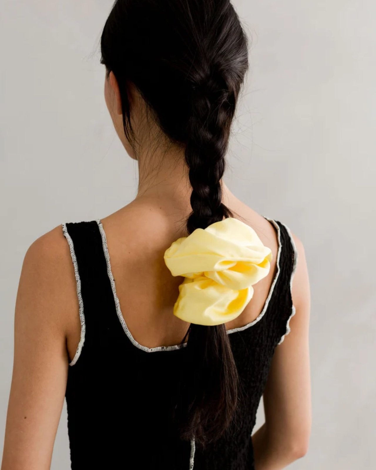 OVERSIZED SILK SCRUNCHIE - LARGE BUTTER | Stonewaters