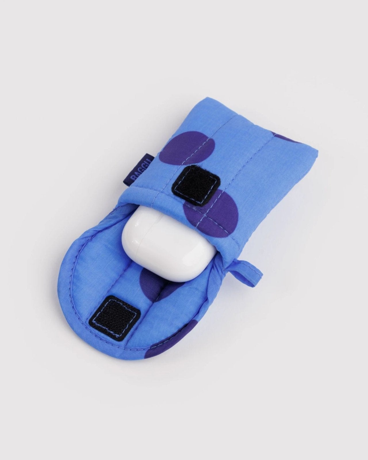 PUFFY EARBUDS CASE - BLUE POLKA DOT | Stonewaters