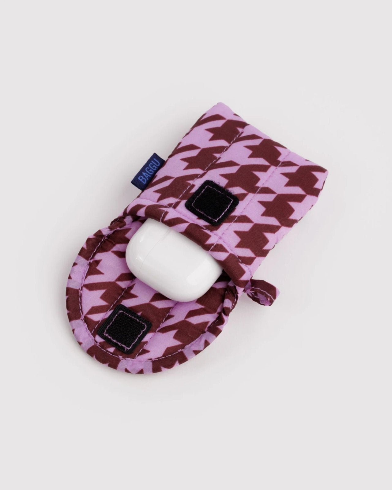 PUFFY EARBUDS CASE - PINK HOUNDSTOOTH | Stonewaters