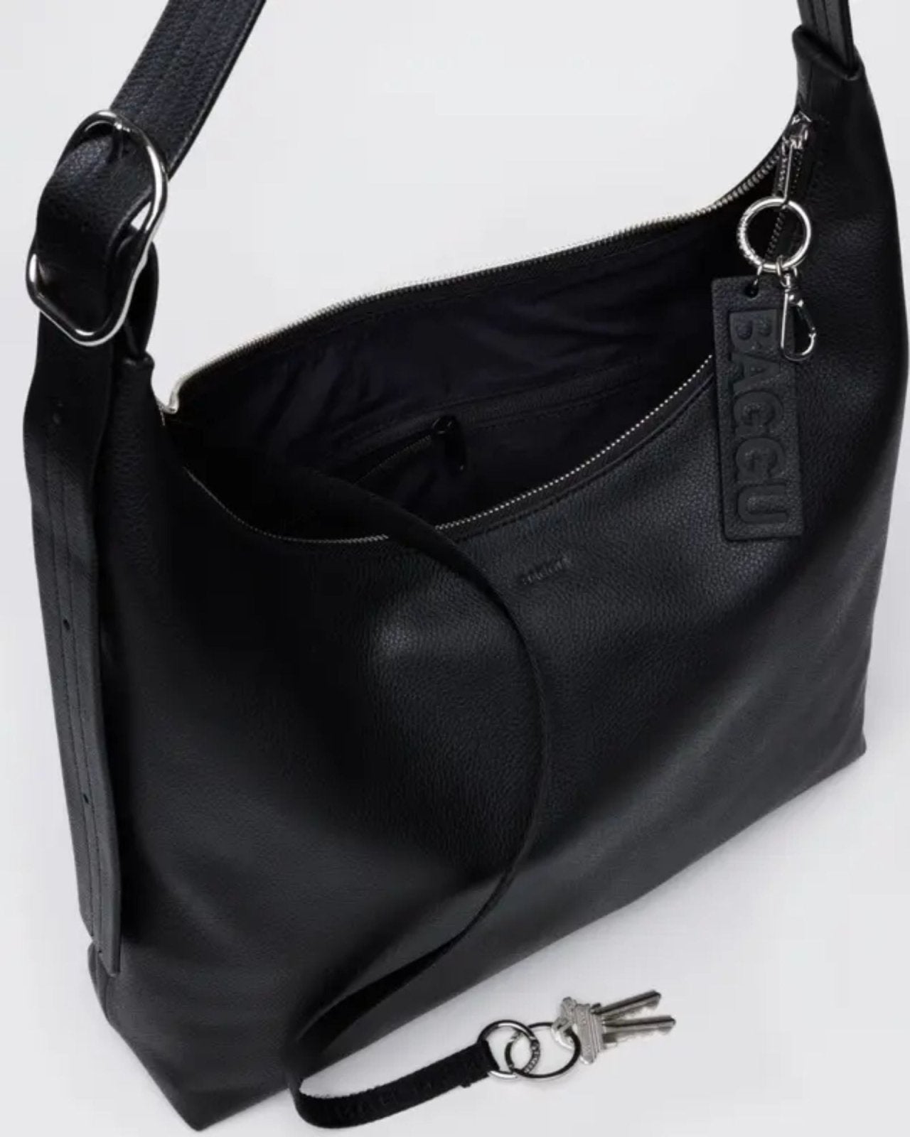 RECYCLED LEATHER SHOULDER BAG - BLACK | Stonewaters