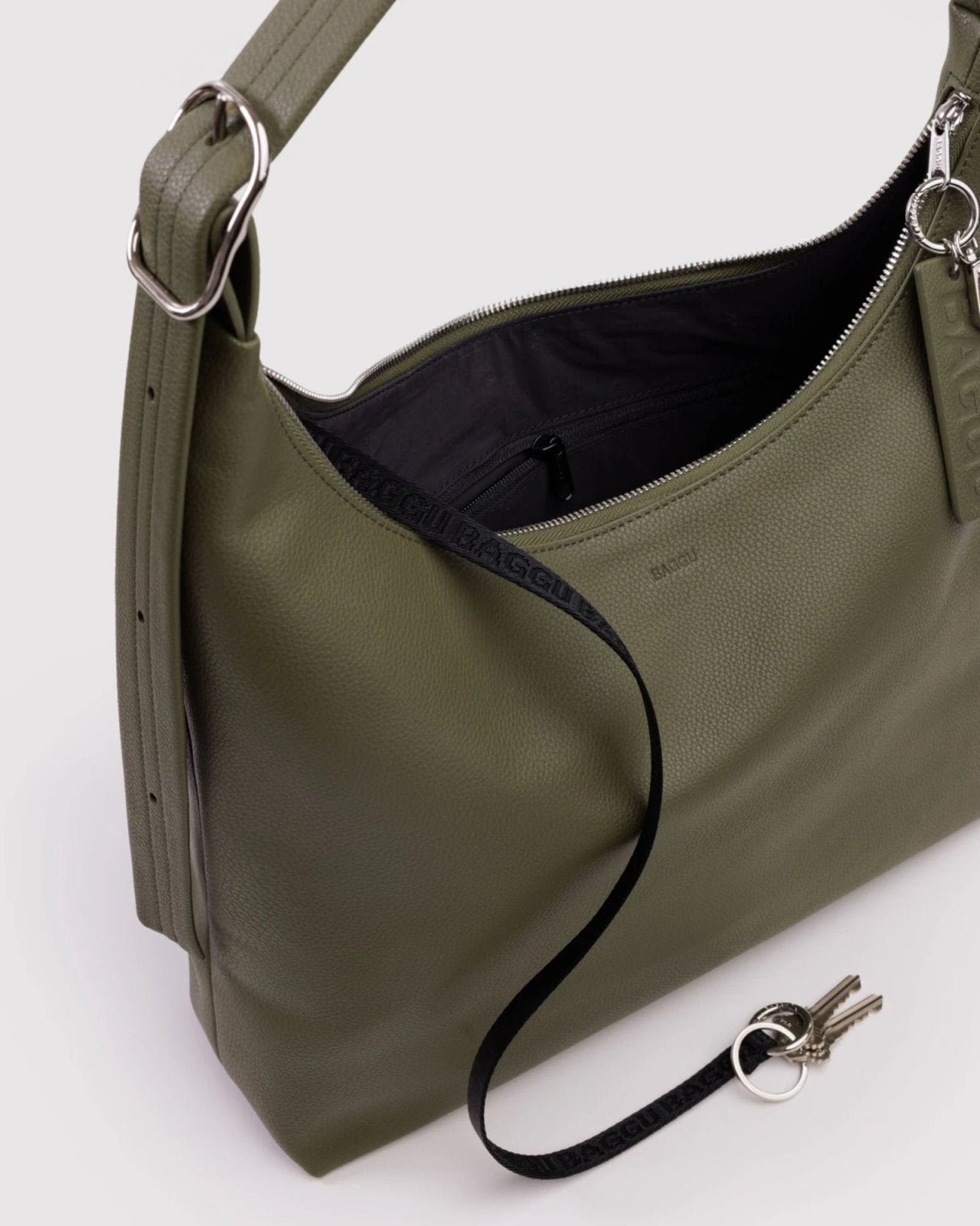 RECYCLED LEATHER SHOULDER BAG - LODEN | Stonewaters