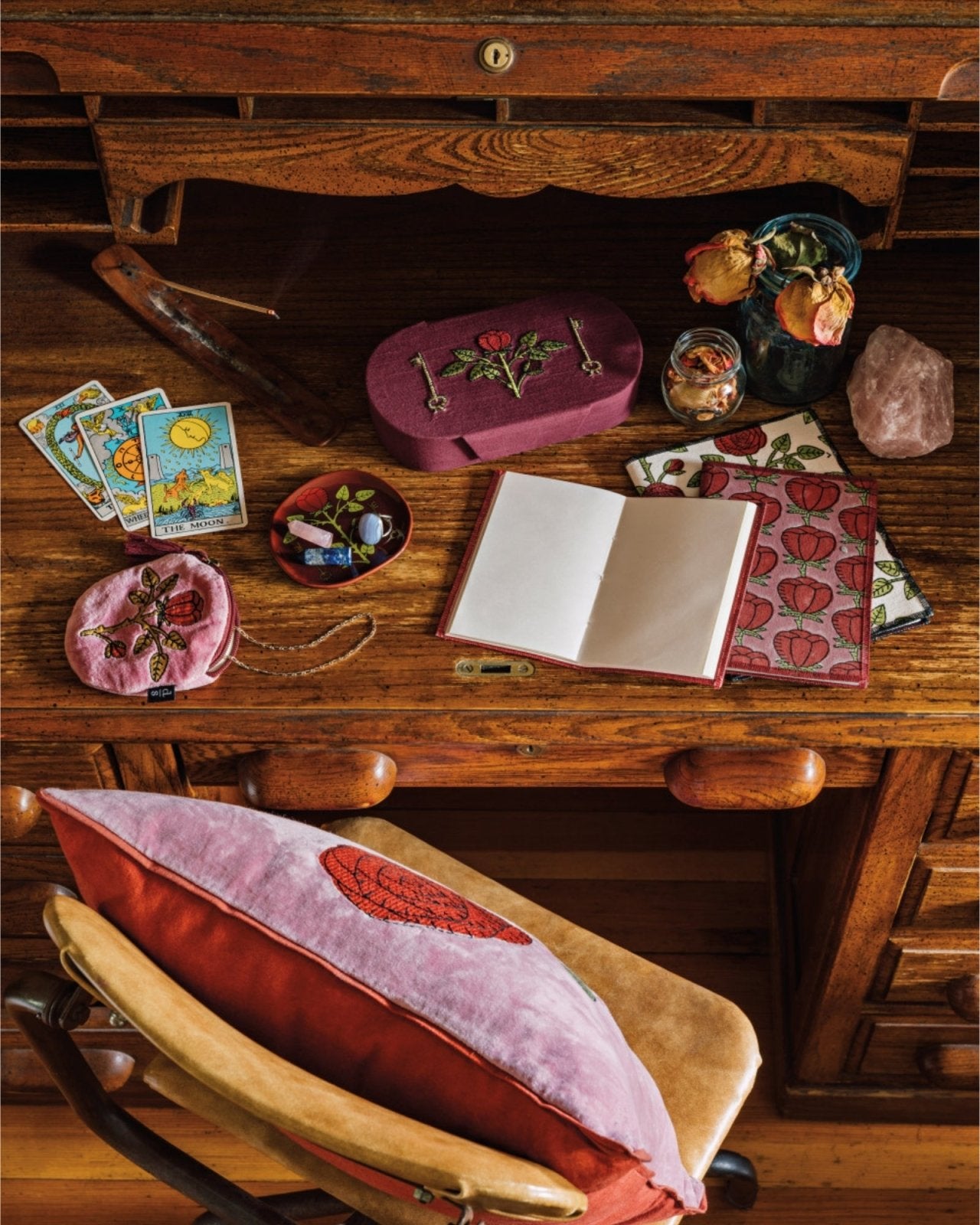ROSE BRIAR TRINKET TRAY | Stonewaters