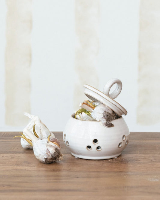 STONEWARE GARLIC KEEPER | Stonewaters