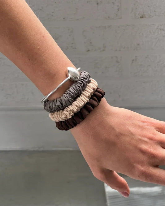 SUPER SPORT SCRUNCHIES - QUIET LUXURY | Stonewaters
