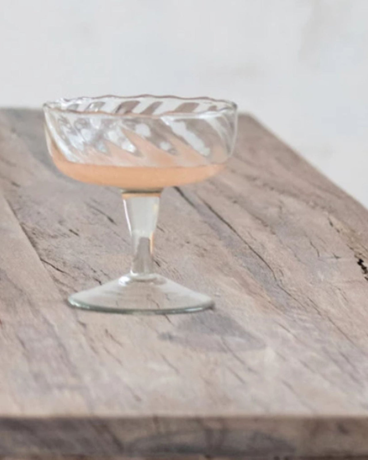 TWISTED STEM COUP GLASS - 6oz | Stonewaters