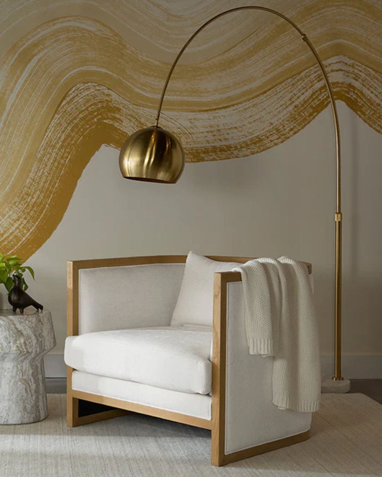 VERN FLOOR LAMP - WHITE AND BRASS | Stonewaters